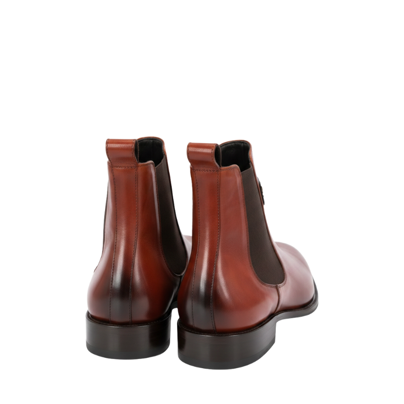Classic Chelsea Boots With Regal Finish