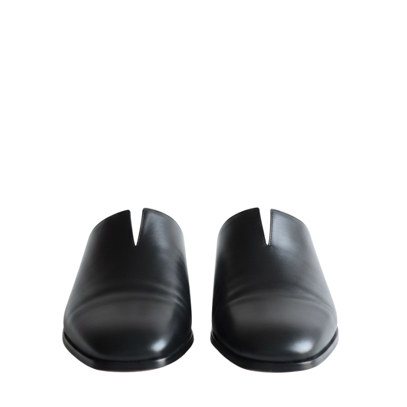 Ebon Luxe Italian Crafted VäóïNotch Leather Mule