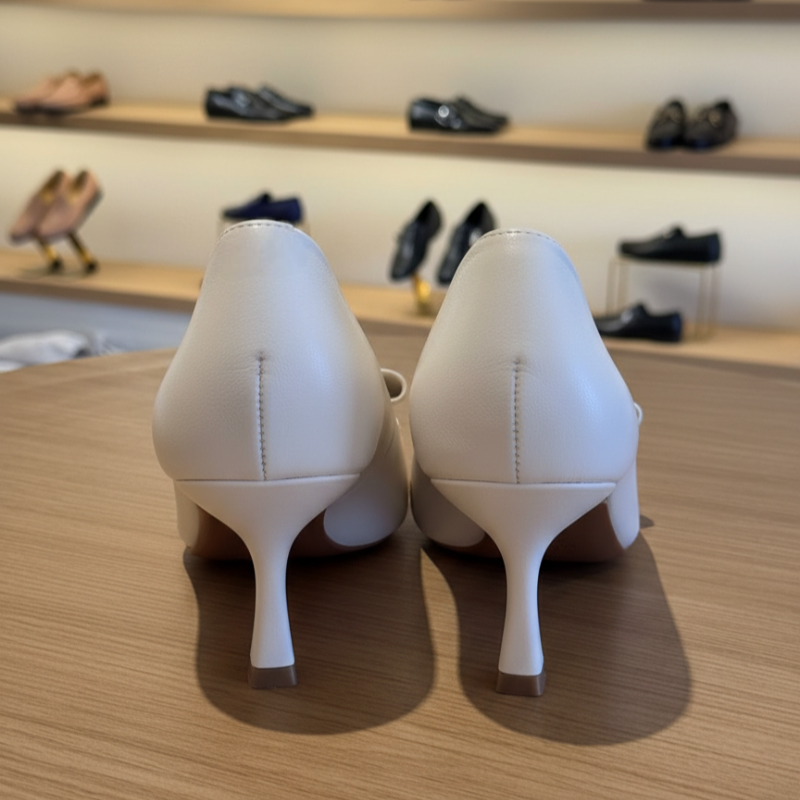 Italian Pointed Closed-toe Bow Kitten Heeled