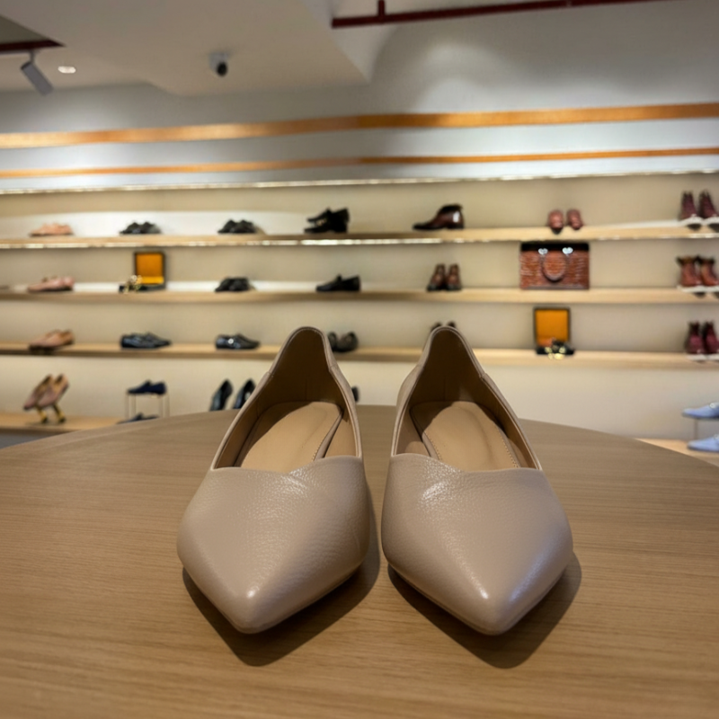 Minimal Luxe Pointed Low-Heel Pumps