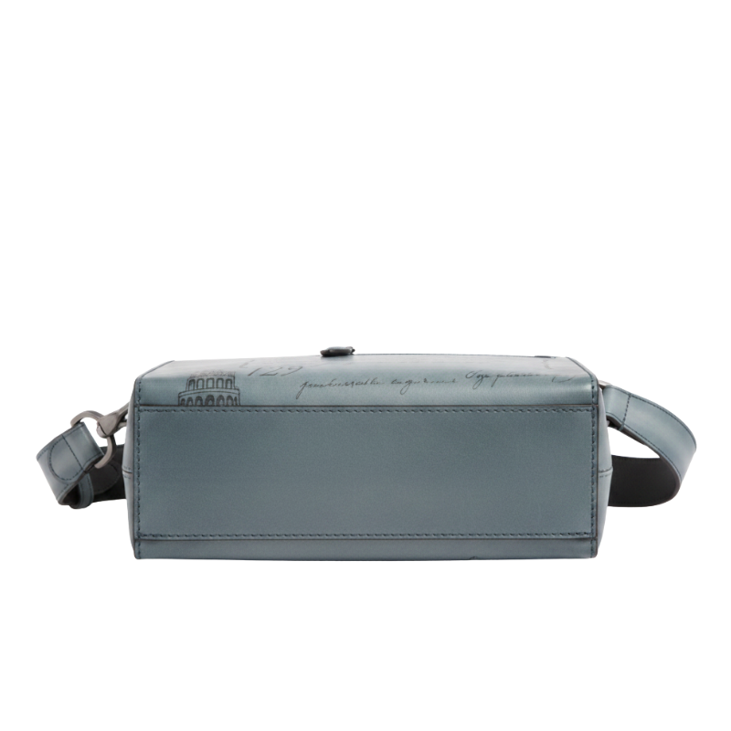 Scritto Italian Regal Travel Messenger