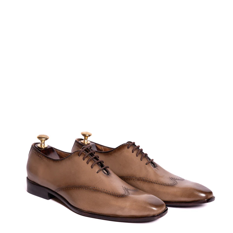 Classic Wholecut Plain Leather Oxford Shoe