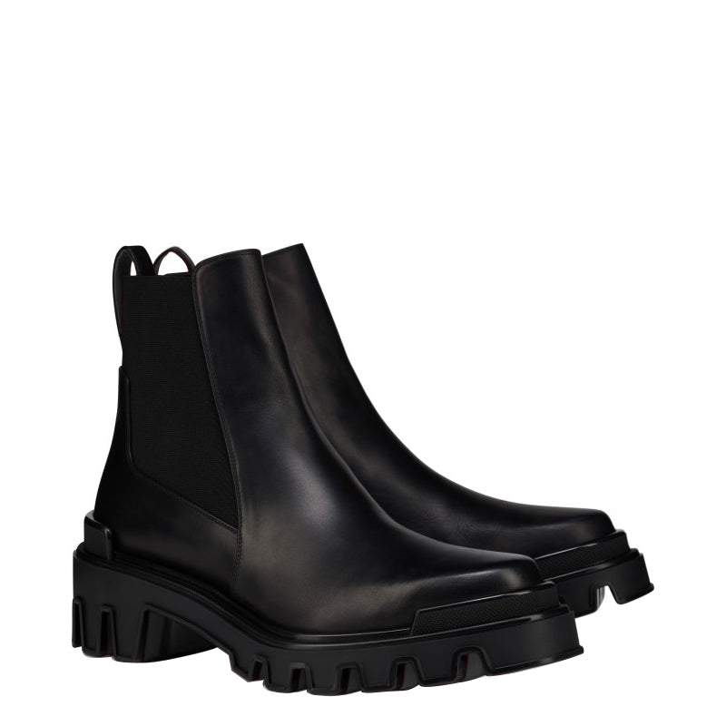 Classic Black Chelsea Boot with Chunky Exaggerated Sole