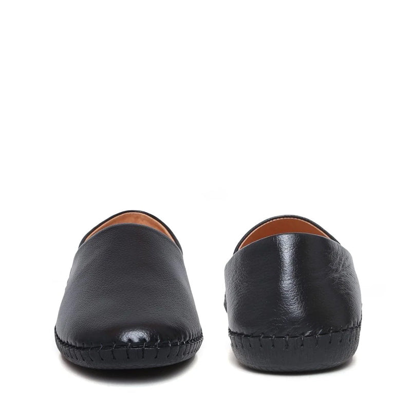 Men Textured Casual Leather Black Loafer