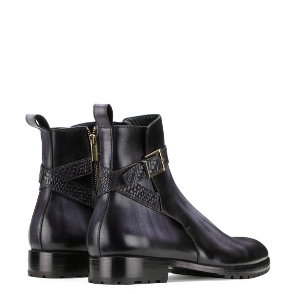 Luxury Stylish Leather Side Zipper Boot With Buckle