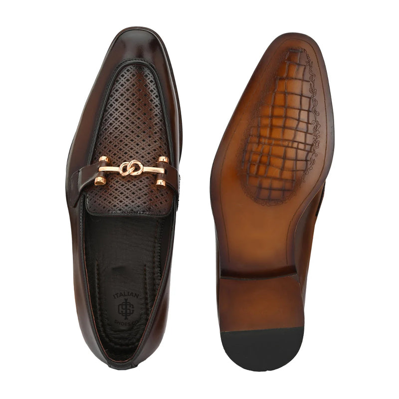 Men Textured Slip On Leather Loafers