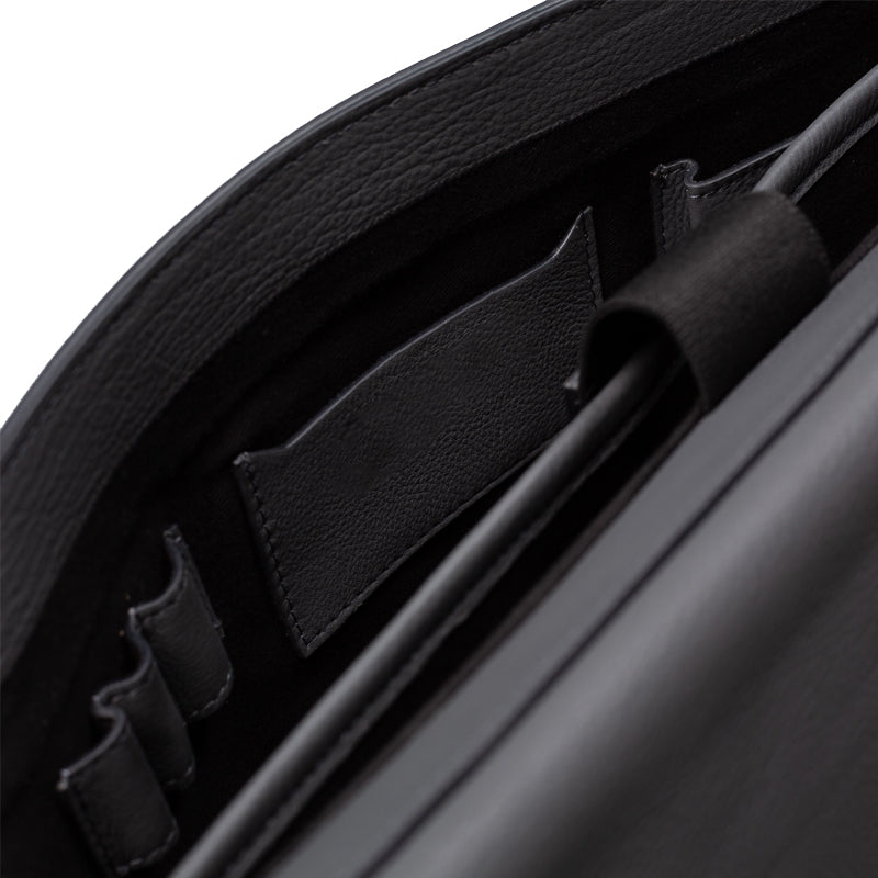 Carismatico Leather Messenger Black Bag For Men