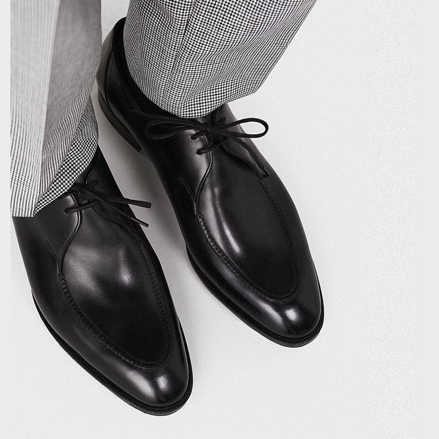 Classic Black Derby Shoes for Men s
