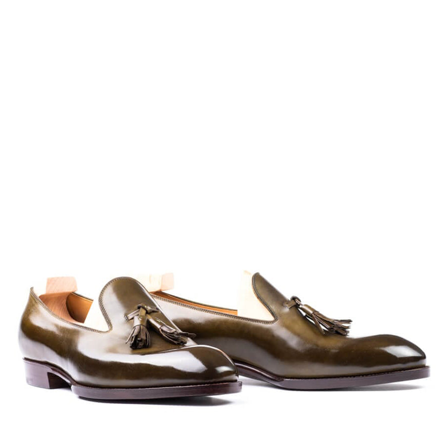 Plain Round Toe Leather Tassel Loafer