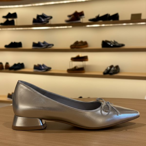 Italian Elegance Bow Pointed Heels