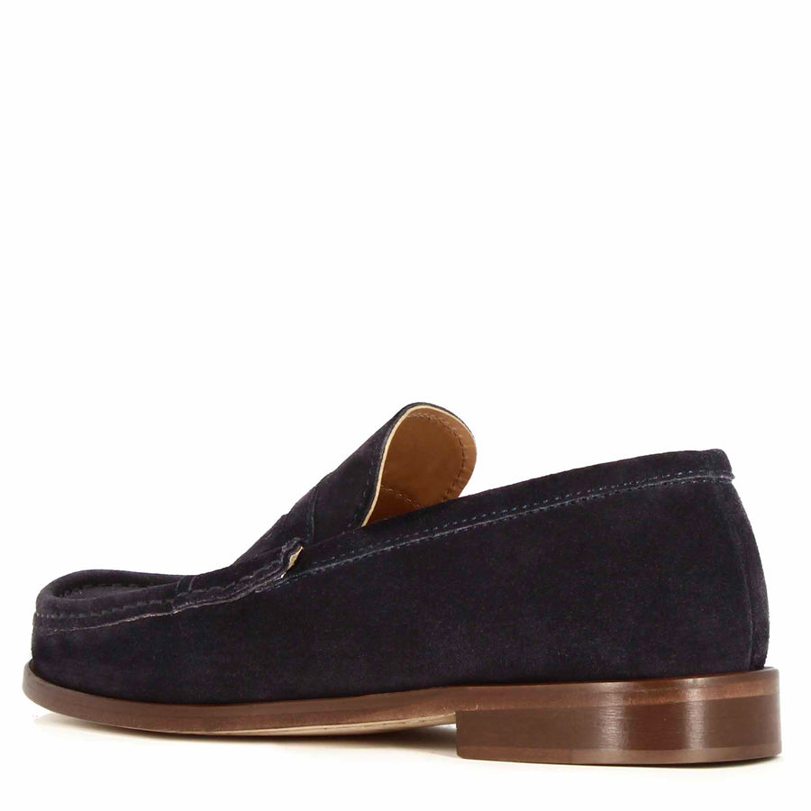 Handmade Suede Men s Moccasin