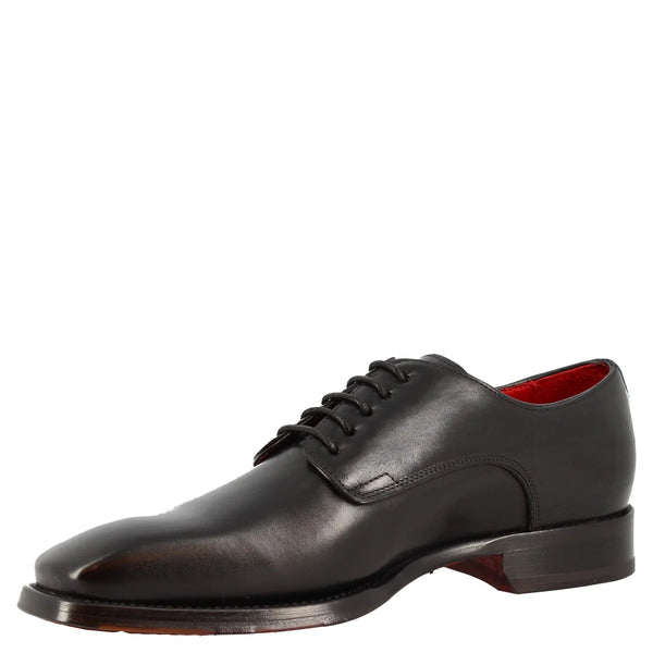 Elegant handmade brogues shoes