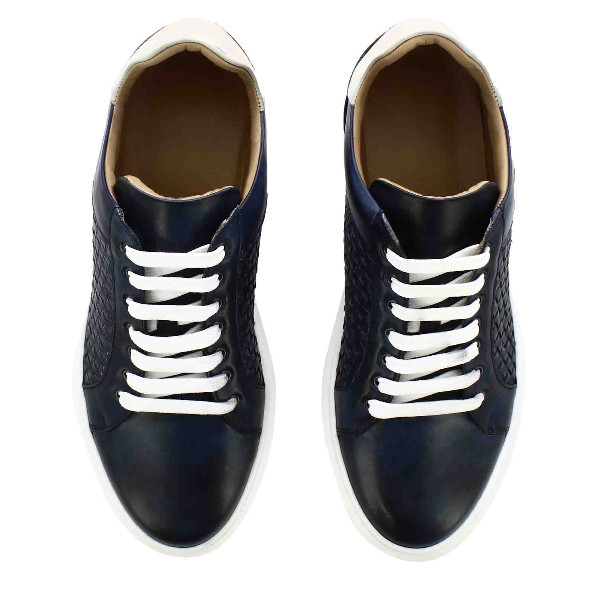 Men's Casual Trainer In Woven Leather Blue Colour