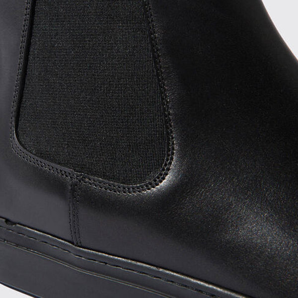 Classic Chelsea Round Toe Leather Ankle Boots