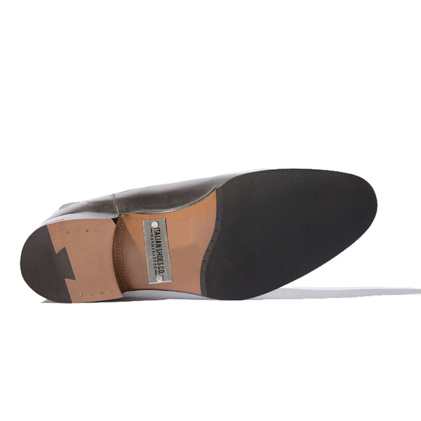 Classic Chelsea Round Toe Boots