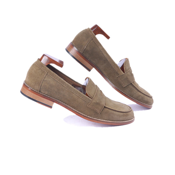 Penny Loafer in Suede Leather