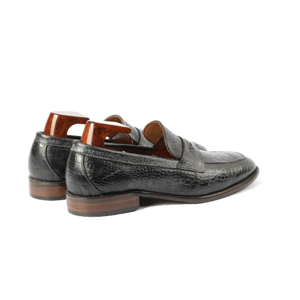 Embossed Matt Black Leather Penny Loafer
