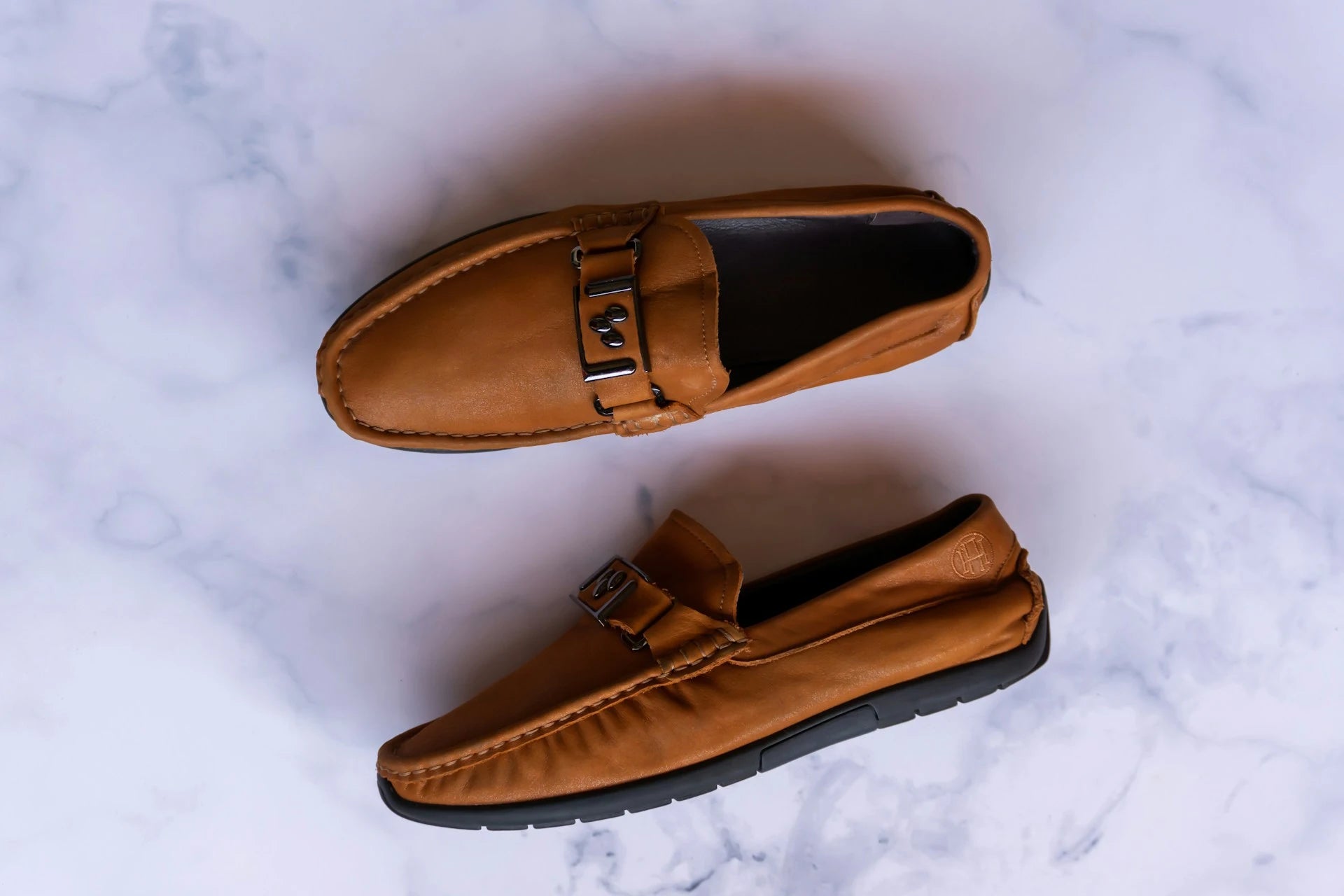 How to Style and Take Care of Leather Loafers for Men This Summer?