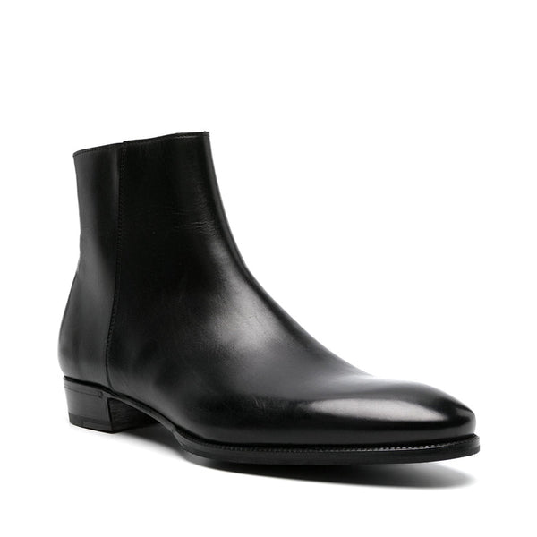 Zip-up leather ankle boots