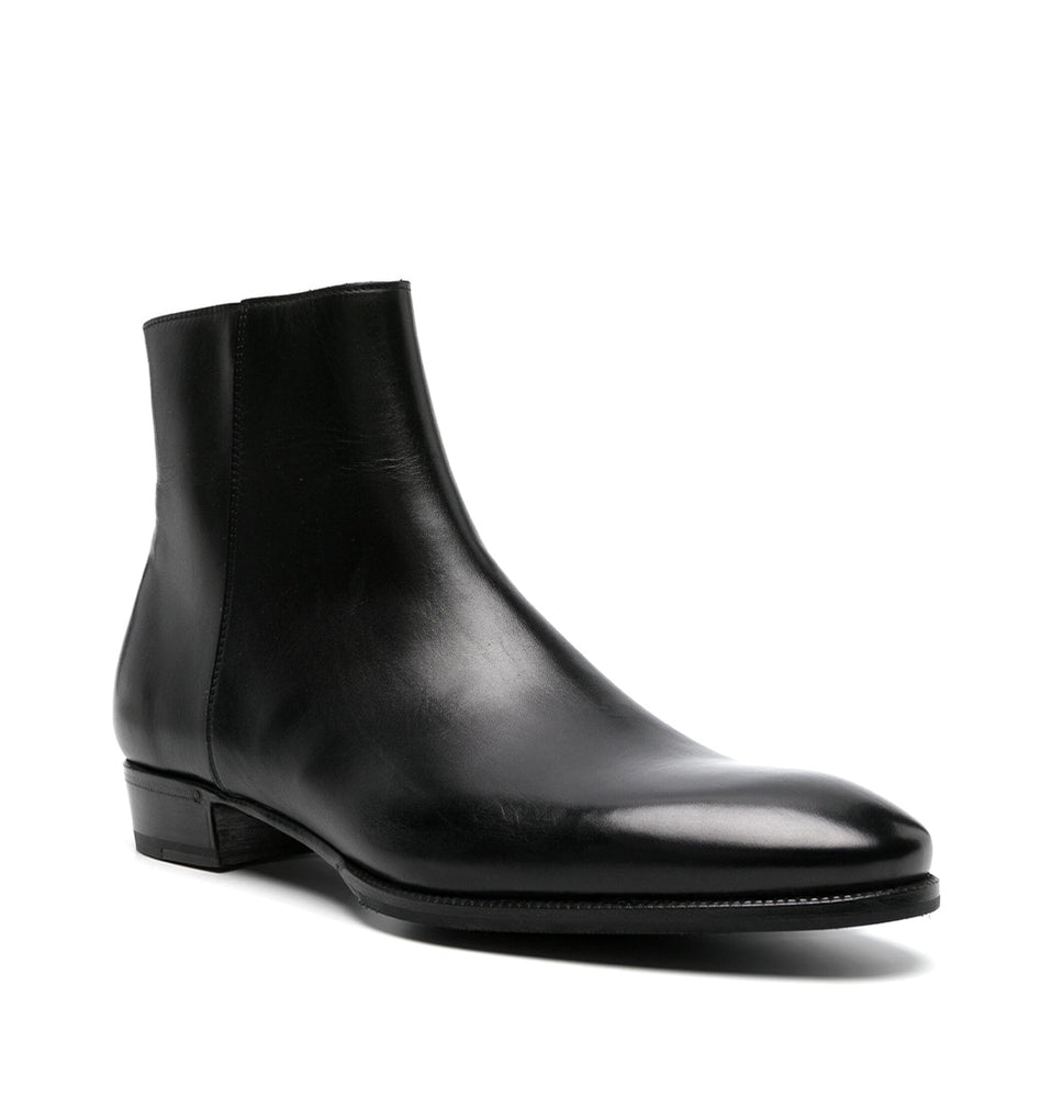 Zip-up leather ankle boots
