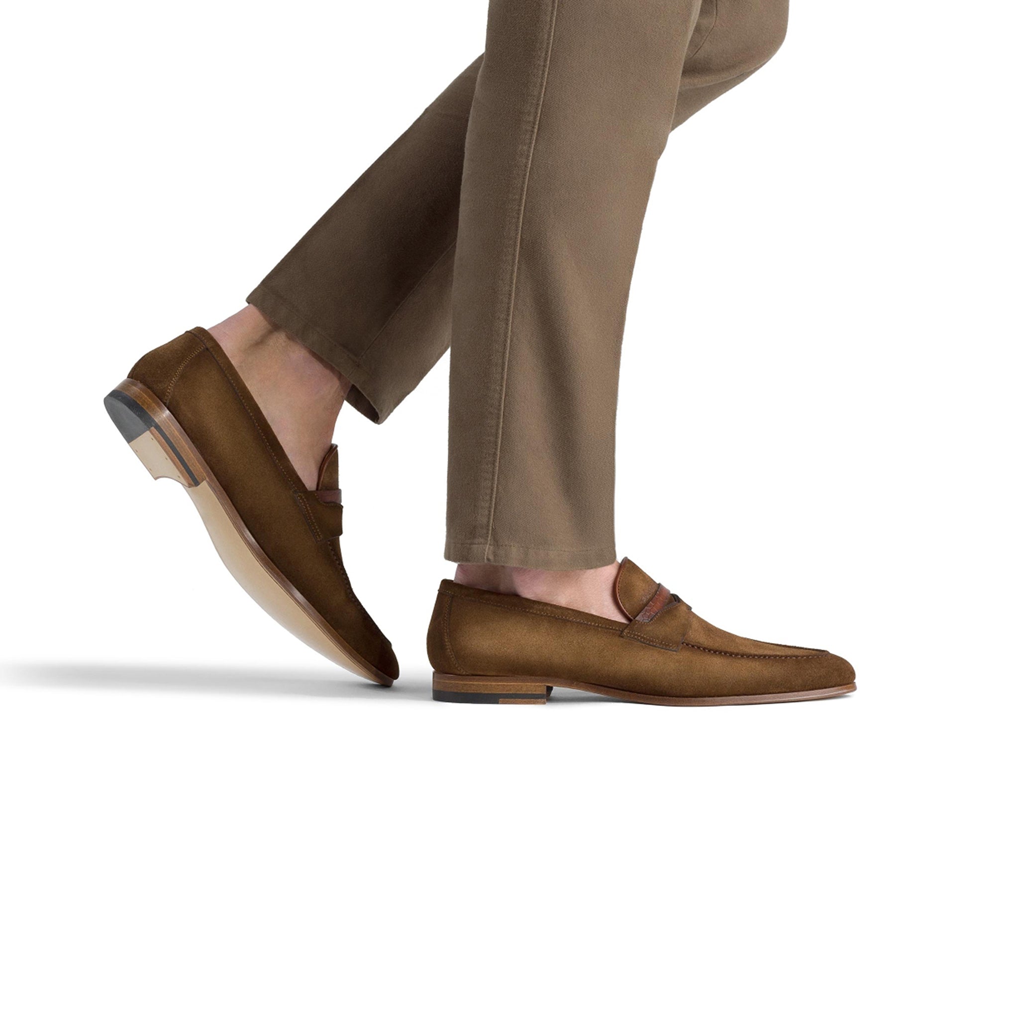 Sasso Utilizes Classic Penny Loafer