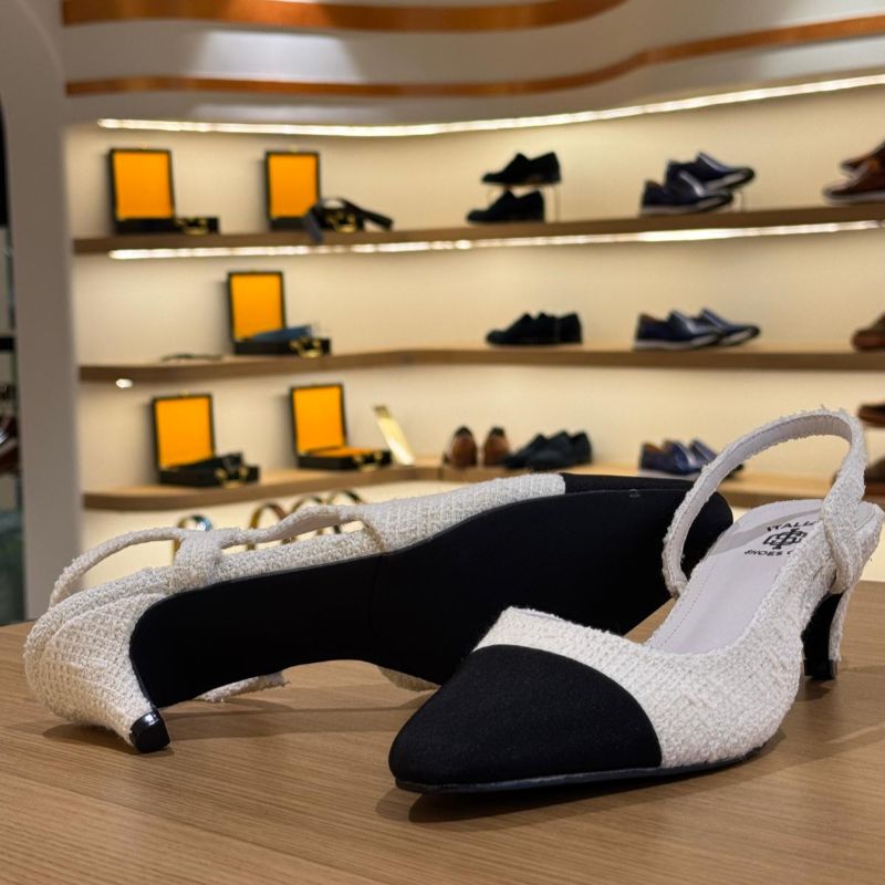 Chic Contrast Slingback Kitten Heels