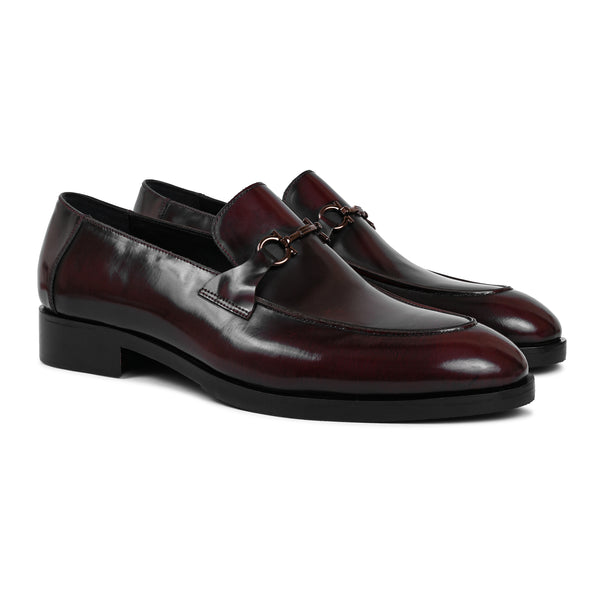Polished Shiny Leather Horsebit Buckled Burgundy Loafer