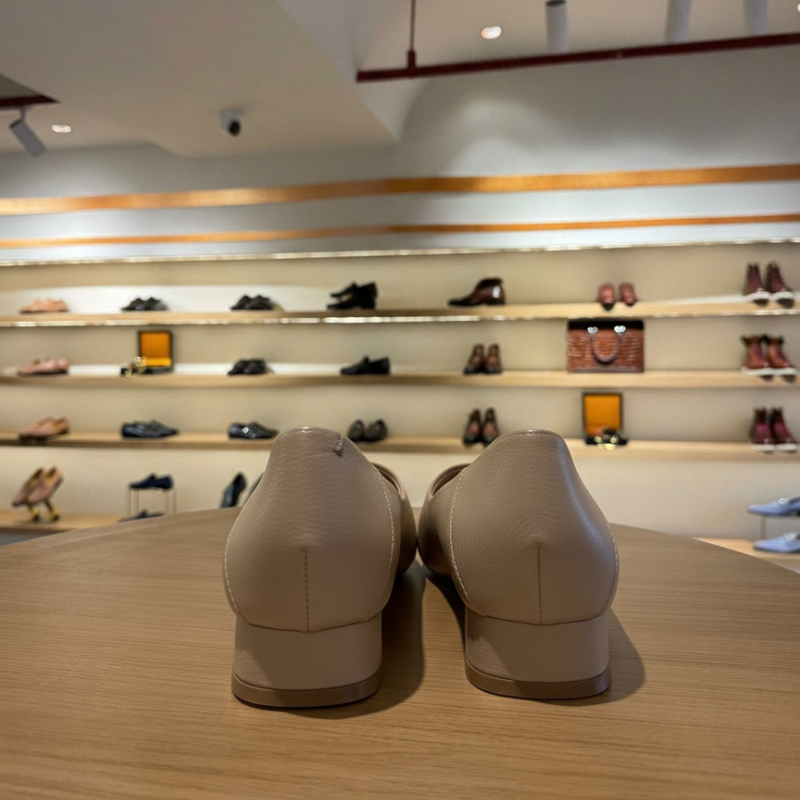 Minimal Luxe Pointed Low-Heel Pumps