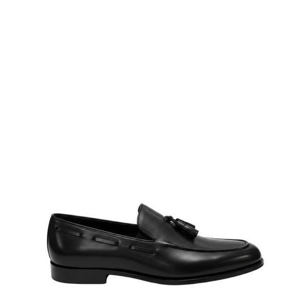 Midnight Tassel Loafer With Italian Elegance - Black