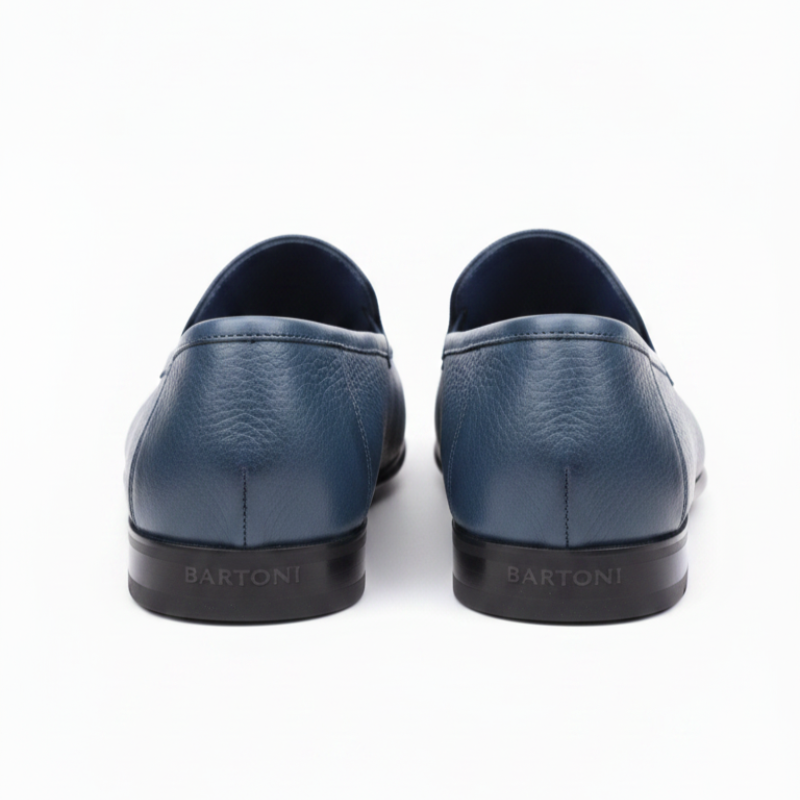 Smooth slip‑on silhouette Gradient Luxe Loafers