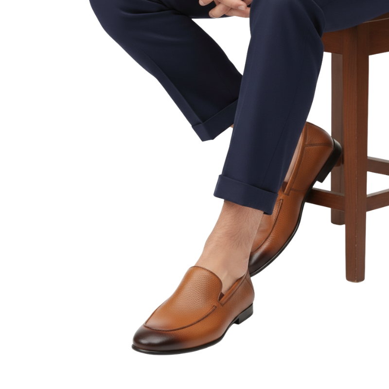 Smooth slip‑on silhouette Gradient Luxe Loafers