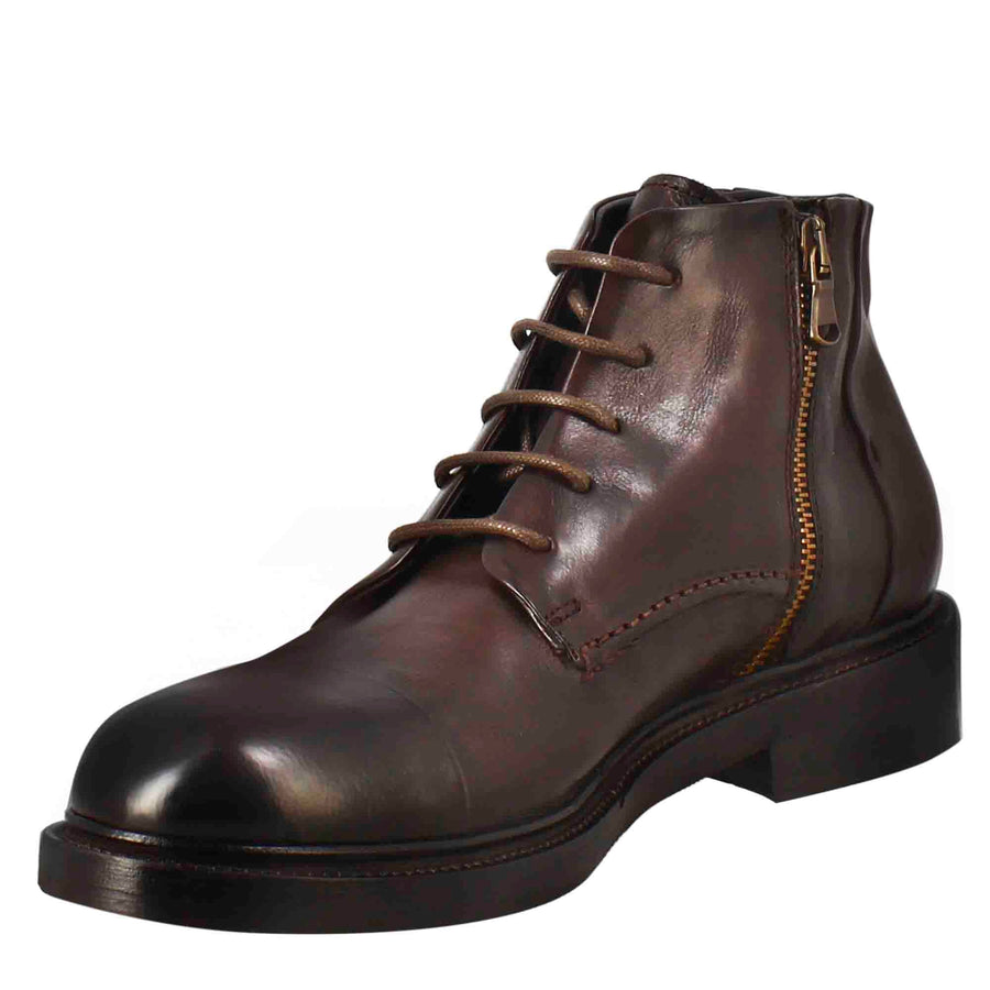 Medium diver men s amphibious boot in washed leather