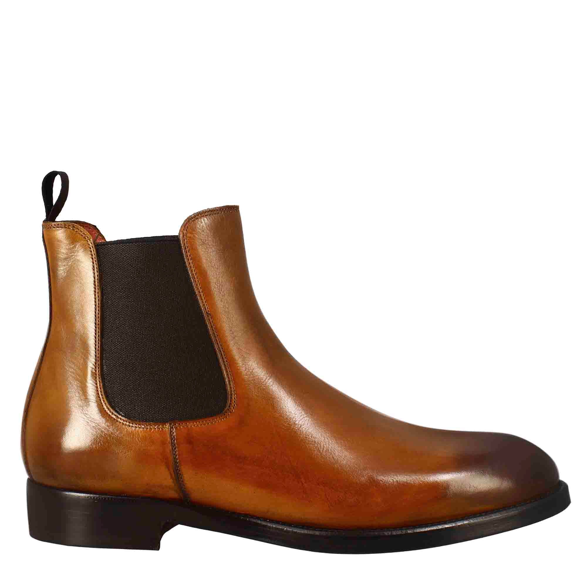 Chelsea Boots in Light Brown Leather