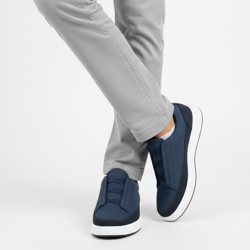 Street Comfort Tripple Stitch Lace Sneakers