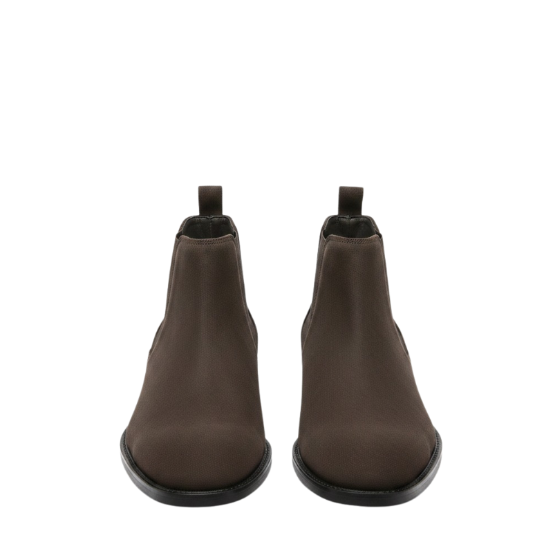 Versatile Chelsea Boots With Classic Charm