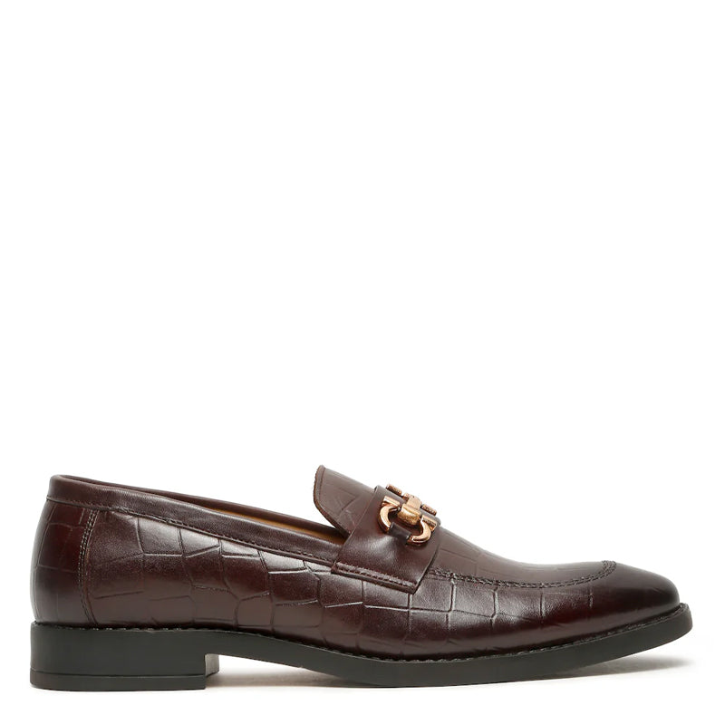 Men Texture Slip-On Loafers With Buckle