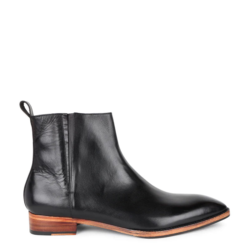 Round Toe Zip-Up Leather Chelsea Boots