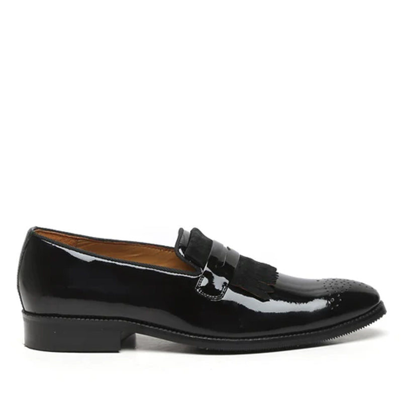Patent Leather Slip On Black Shoe With Suede Fringes