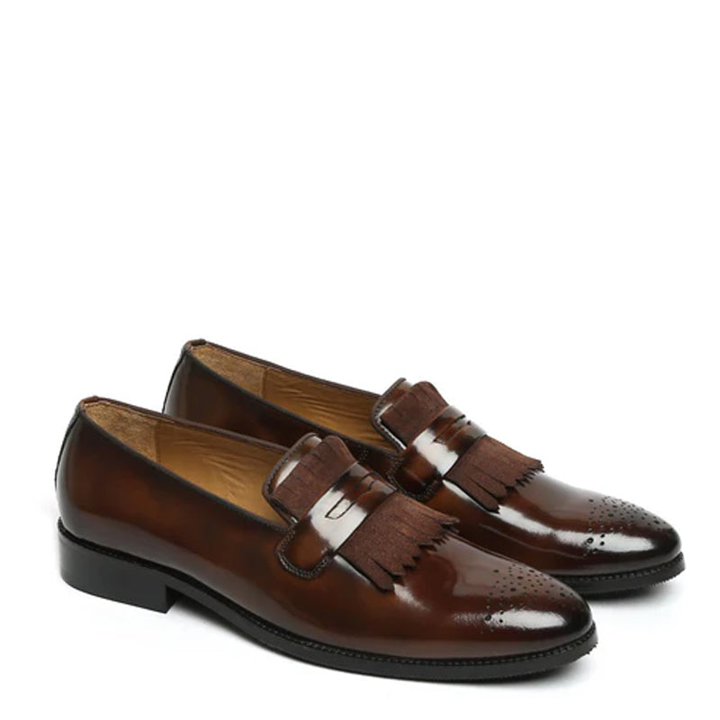 Patent Leather Slip On Black Shoe With Suede Fringes