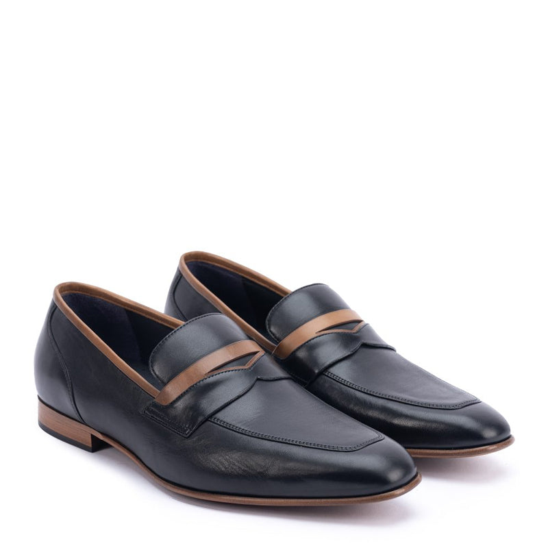 Men Solid Double Shaded Penny Loafers