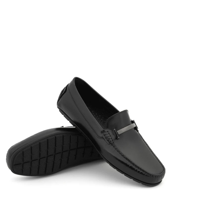 Men Solid Casual Leather Loafers