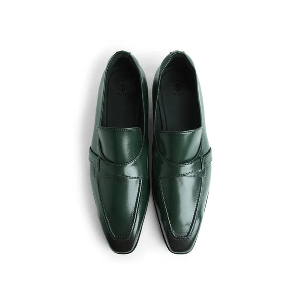 Classic Design Polished Shiny Leather Loafer