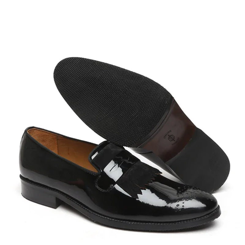 Patent Leather Slip On Black Shoe With Suede Fringes