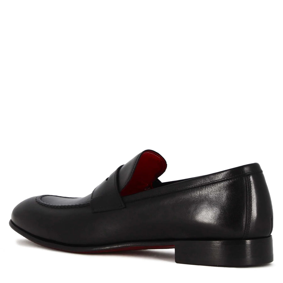 Classic Moccasin in Black Leather