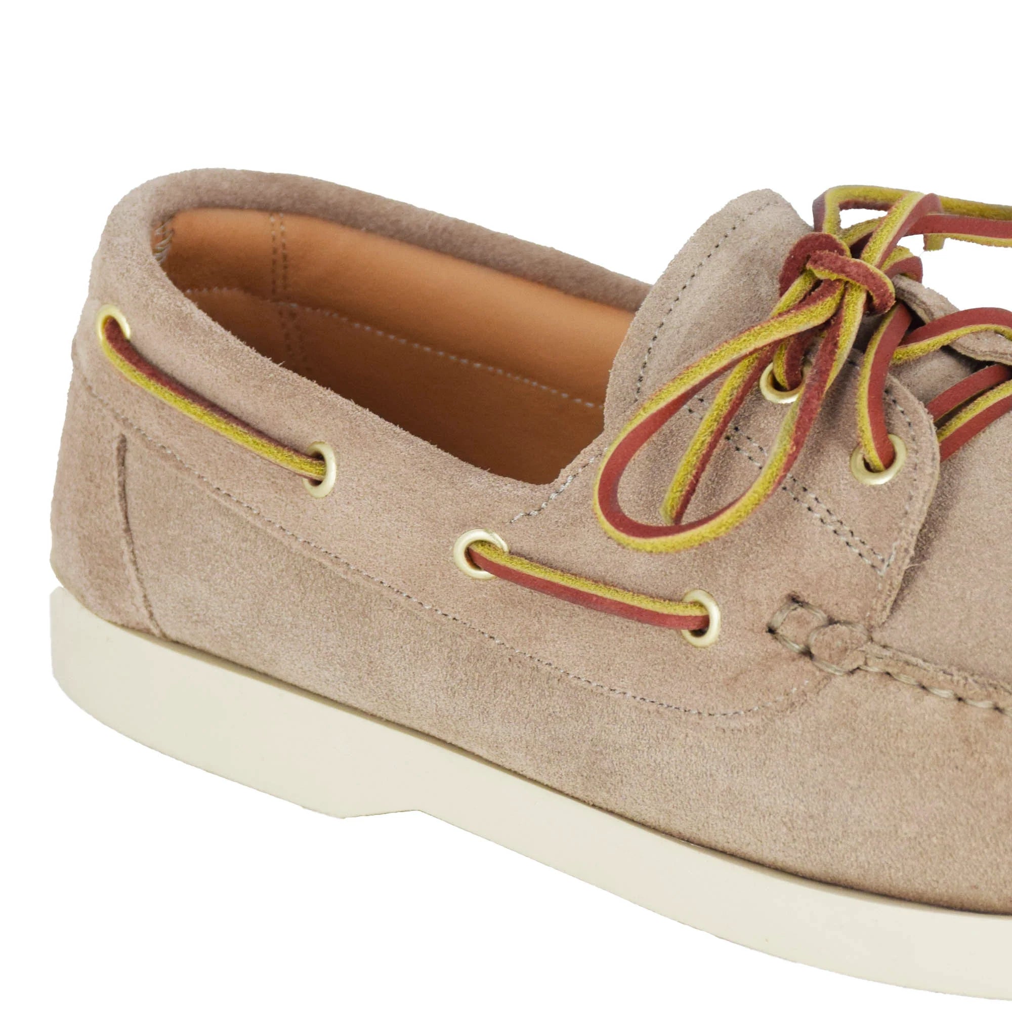 Men's boat moccasin in beige suede