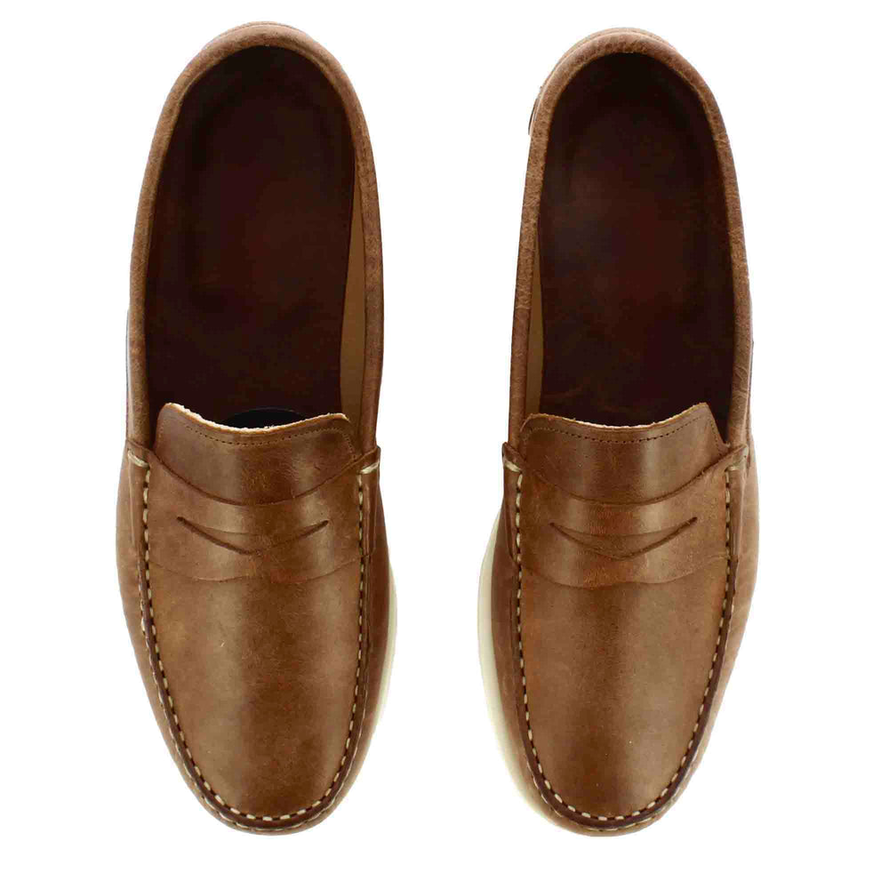 Casual moccasin in leather