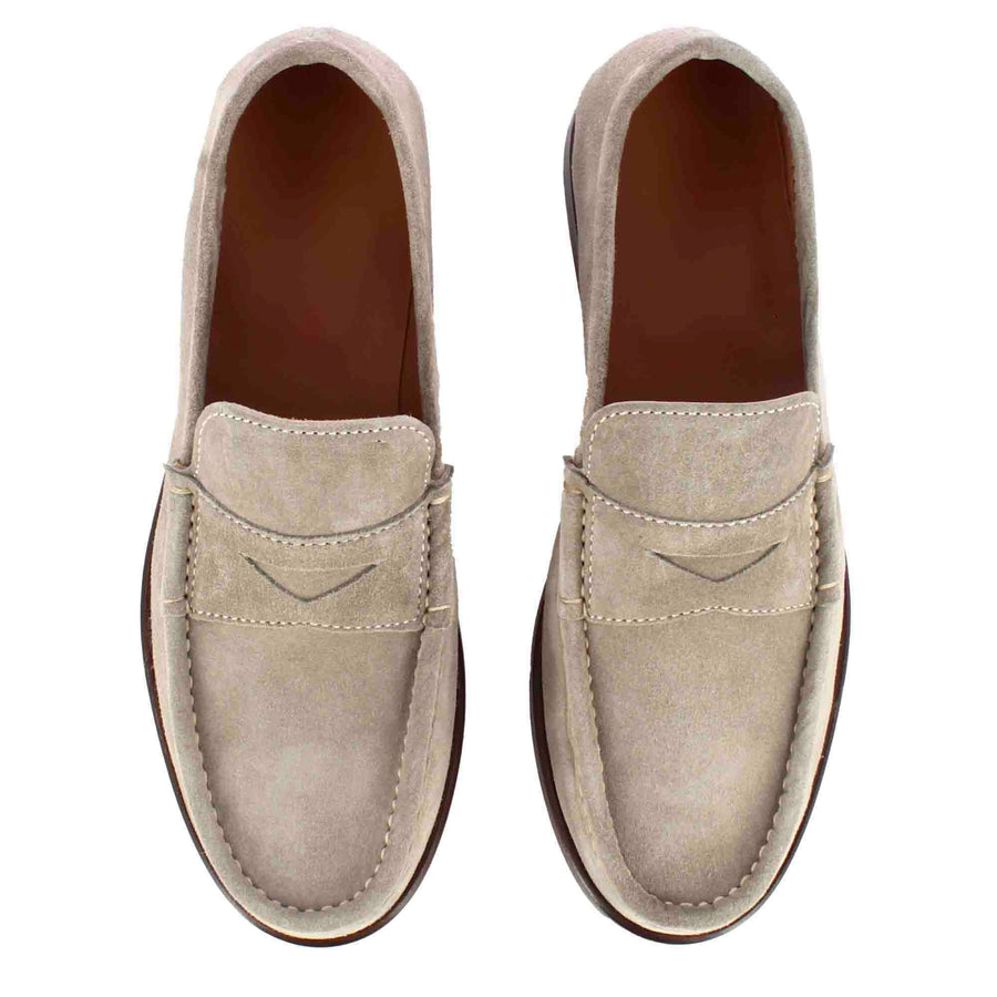 Handmade Suede Men s Moccasin
