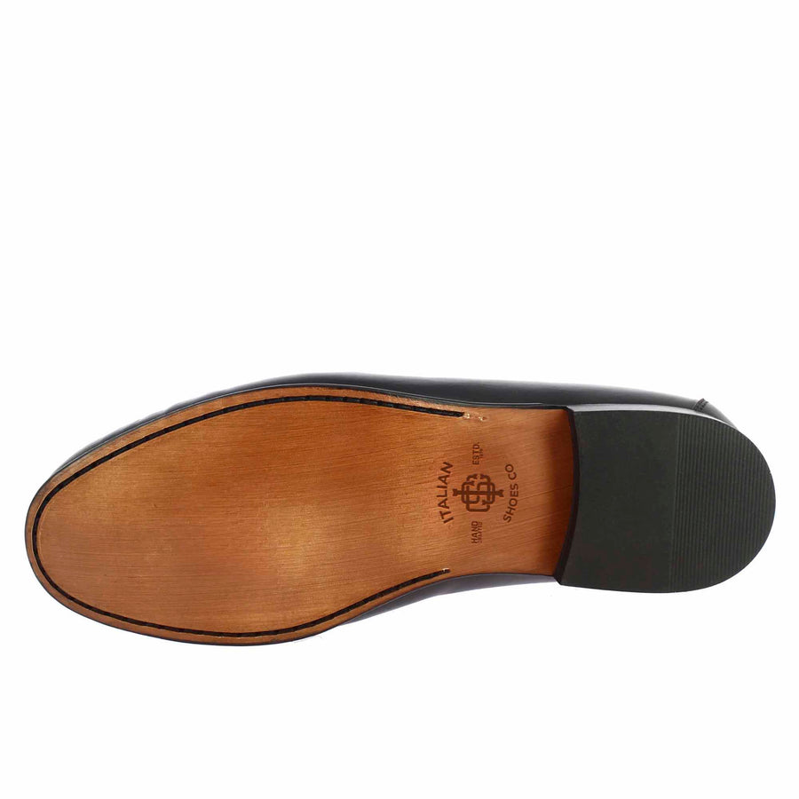 Handmade men's moccasins in black calf LEATHER