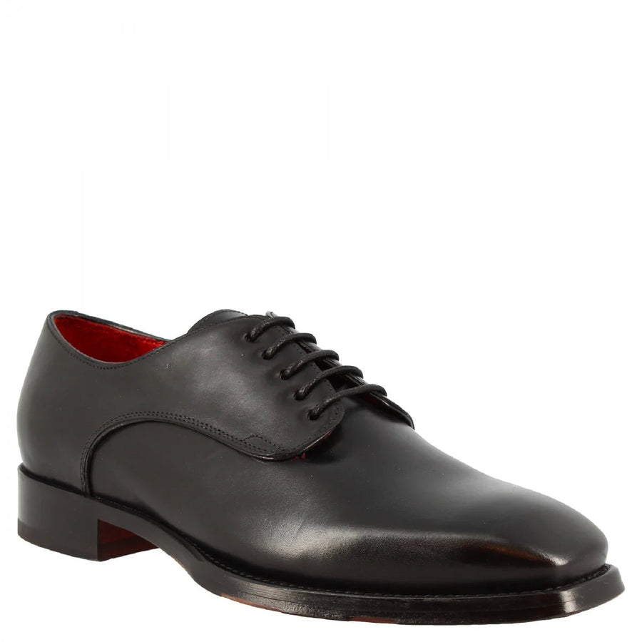 Elegant handmade brogues shoes