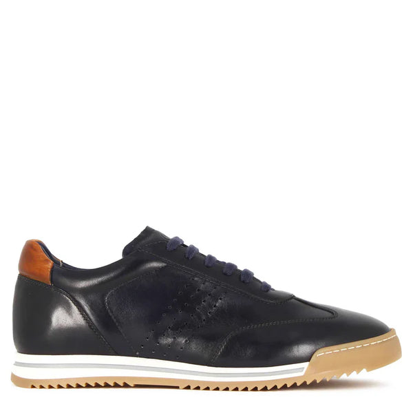 Men's casual sneaker in woven leather